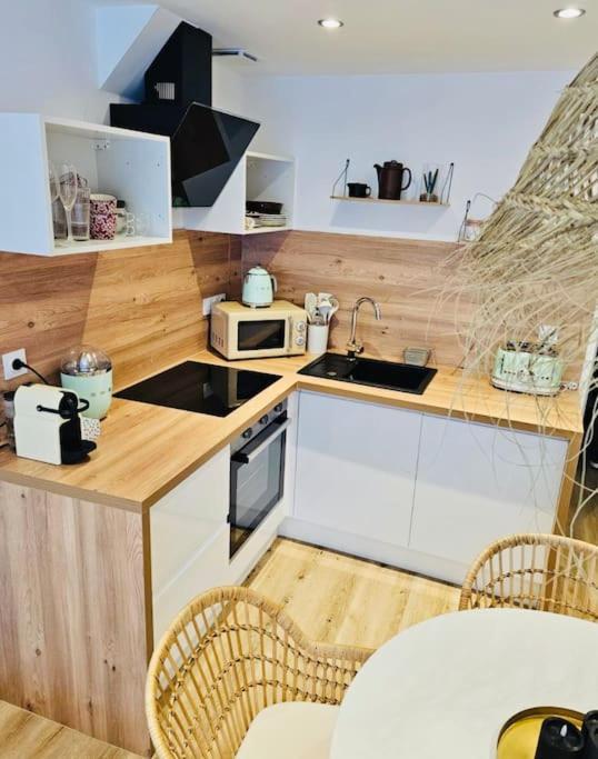 Apartamento Refuge Boheme Au Coeur Du Jura Morez Exterior foto